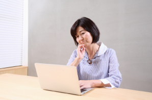 いじめ・嫌がらせ調査の「老人ホームに入居したい方」画像